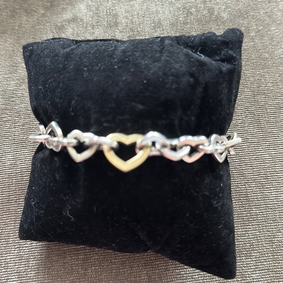Authentic TIFFANY & CO. Heart Link Bracelet - Picture 2 of 9